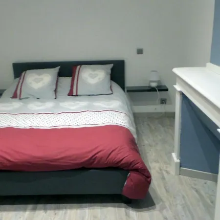 Tatil Evi Le Mas-d'azil, 5 Pieces, 9 Personnes - Fr-1-419-29